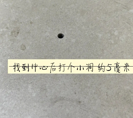 孟津瓷砖空鼓维修公司专业解答在瓷砖铺贴过程中，如果砂料搅拌不均匀，将会带来以下问题